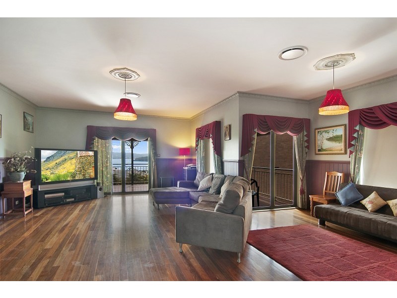 18 View Pde, Saratoga NSW 2251