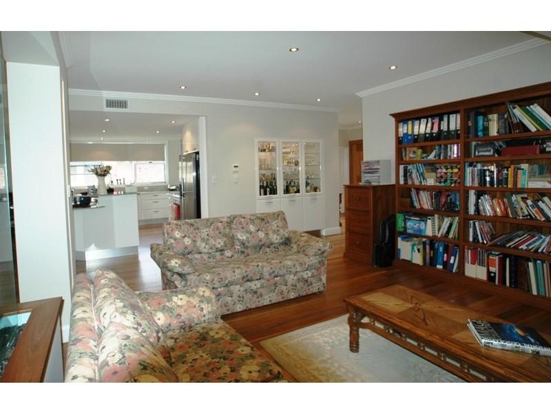 54 Kincumber Crescent, Davistown NSW 2251