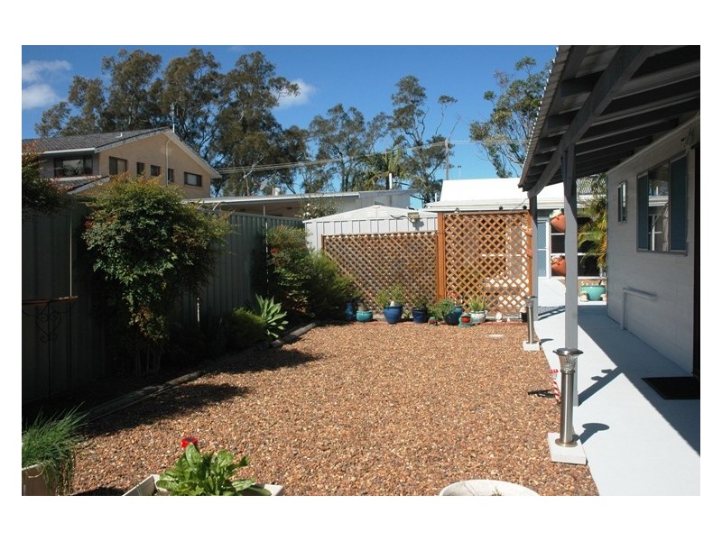 15 Paringa Ave, Davistown NSW 2251