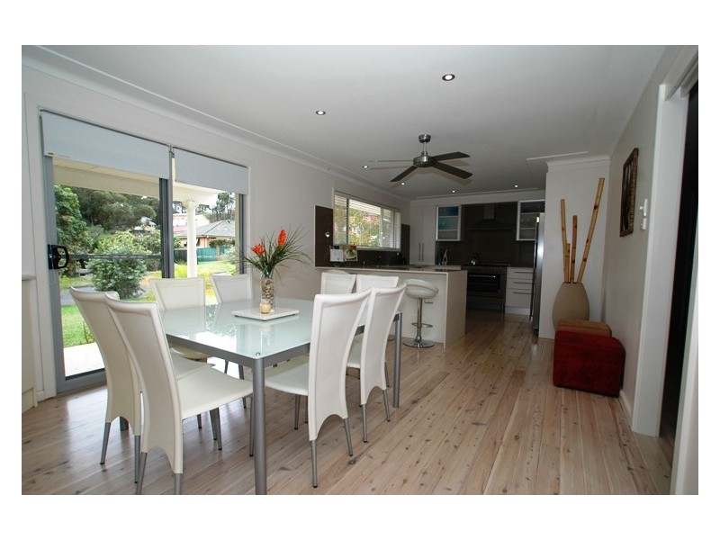 28 Henzel Rd, Green Point NSW 2251