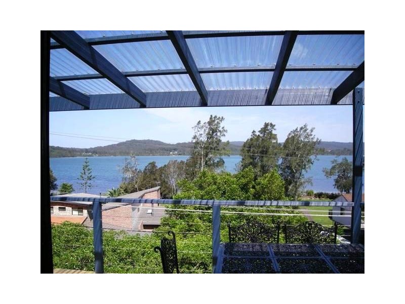 127 Broadwater Dr, Saratoga NSW 2251