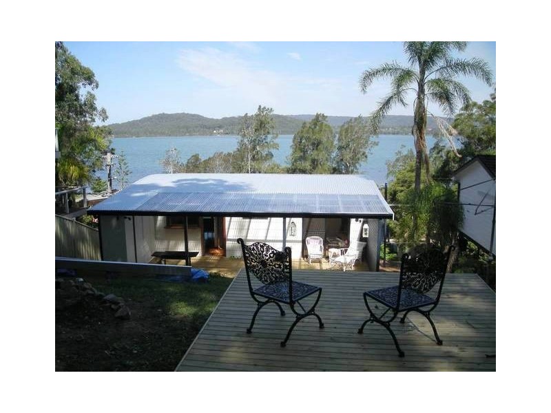 127 Broadwater Dr, Saratoga NSW 2251