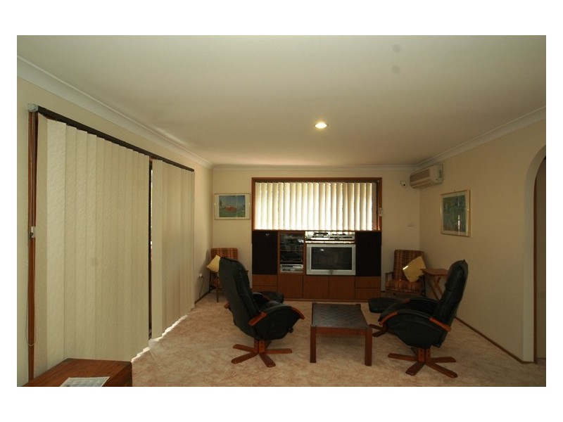 19 Irwan St, Saratoga NSW 2251