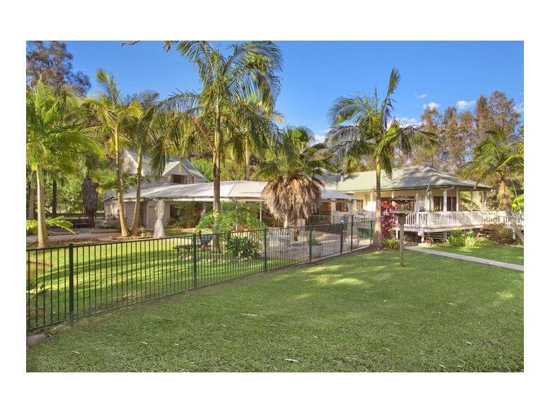 40 Broadwater Dr, Saratoga NSW 2251