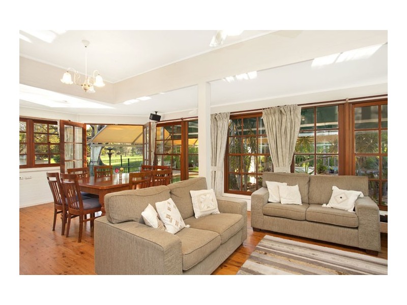 40 Broadwater Dr, Saratoga NSW 2251