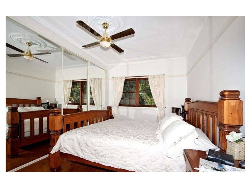 40 Broadwater Dr, Saratoga NSW 2251