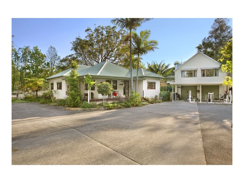 40 Broadwater Dr, Saratoga NSW 2251