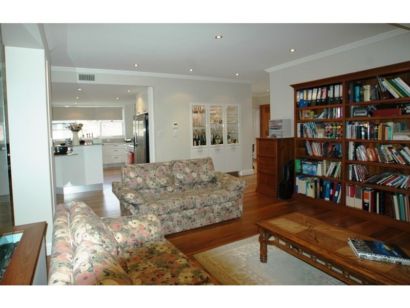 54 Kincumber Cres, Davistown NSW 2251