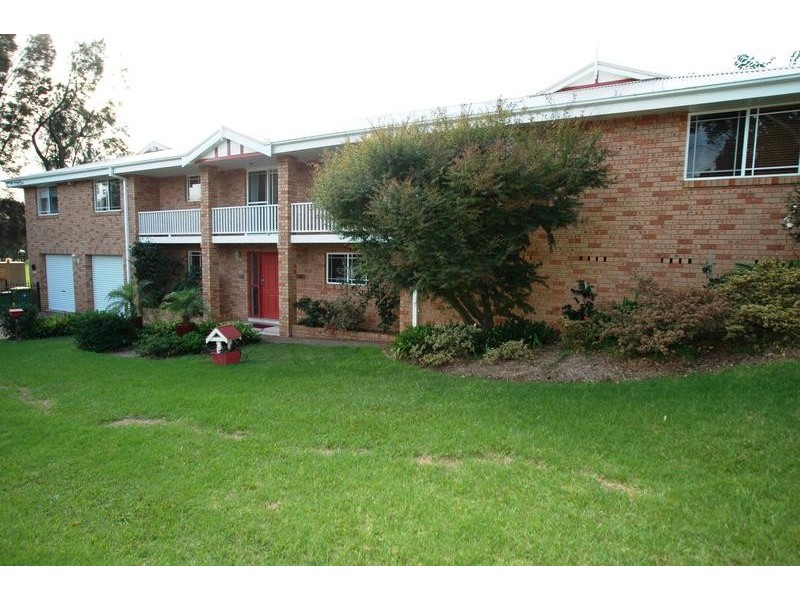 4 Willaroo Rd, Saratoga NSW 2251