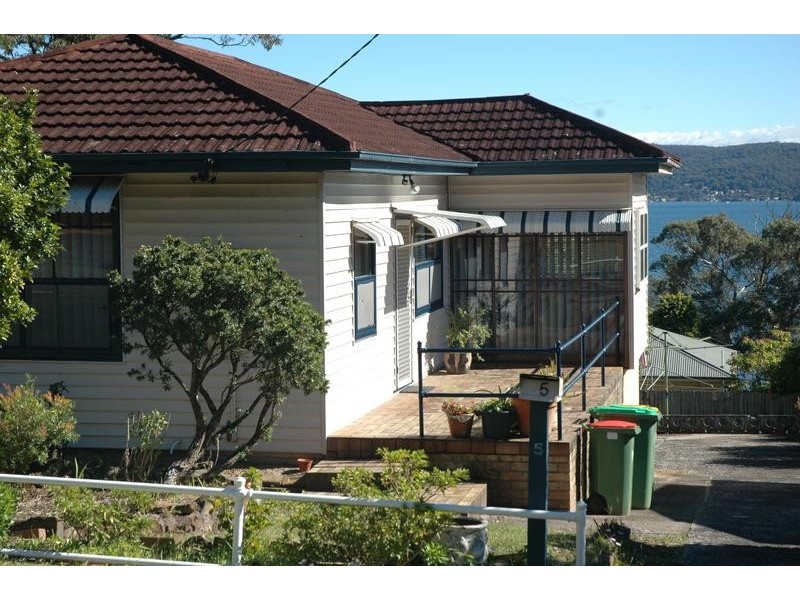 5 Bourke Ave, Yattalunga NSW 2251