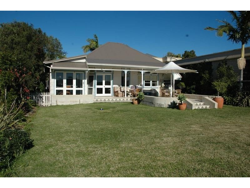 49 VILLAGE RD, Saratoga NSW 2251