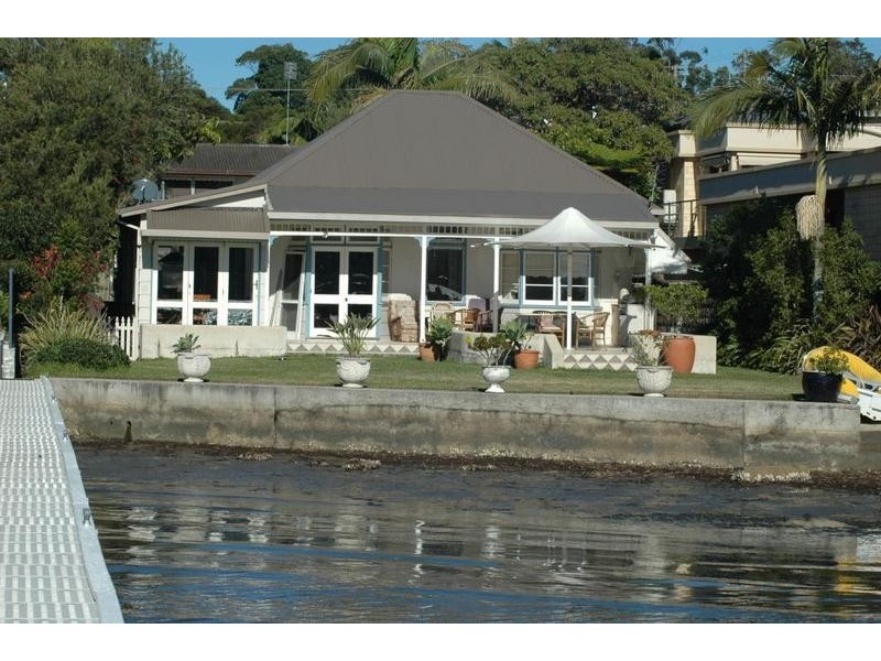 49 VILLAGE RD, Saratoga NSW 2251