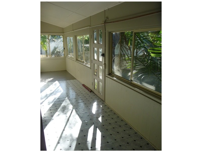 4-6 Village, Saratoga NSW 2251