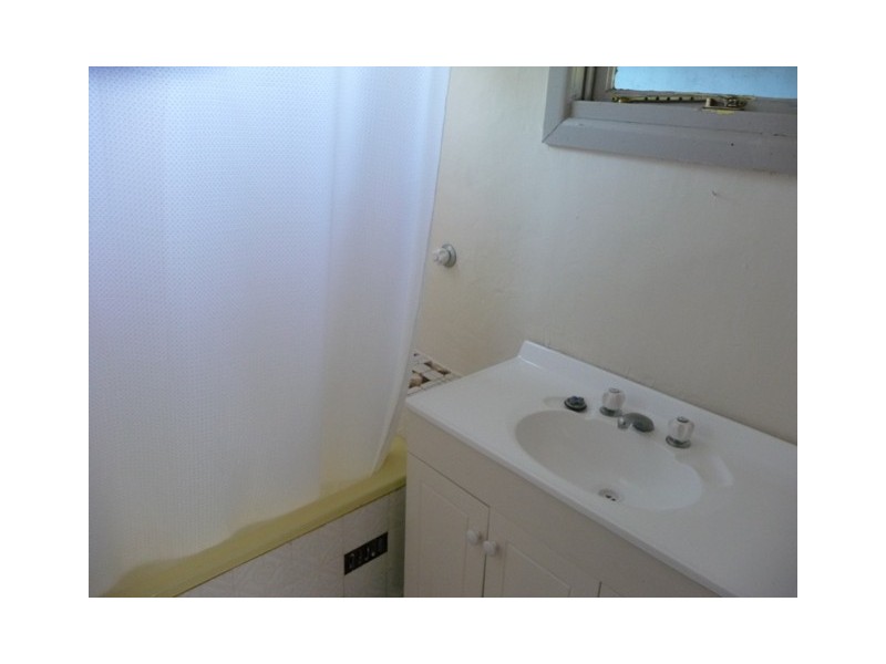 4-6 Village, Saratoga NSW 2251