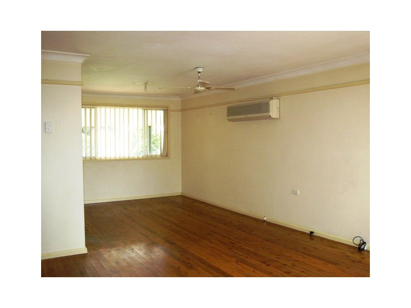 82 Glennie St, Wyoming NSW 2250