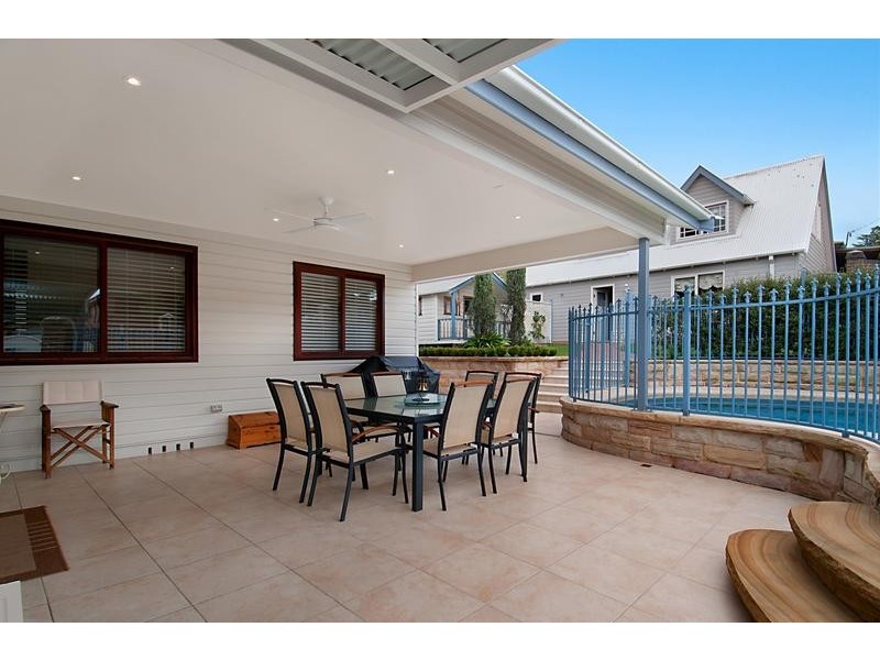 80 Albany St, Point Frederick NSW 2250