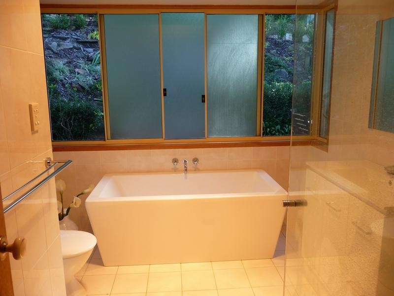 65 Broadwater Dr, Saratoga NSW 2251