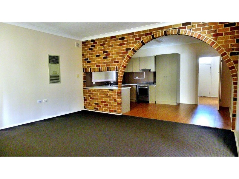 8 Steyne Rd, Saratoga NSW 2251