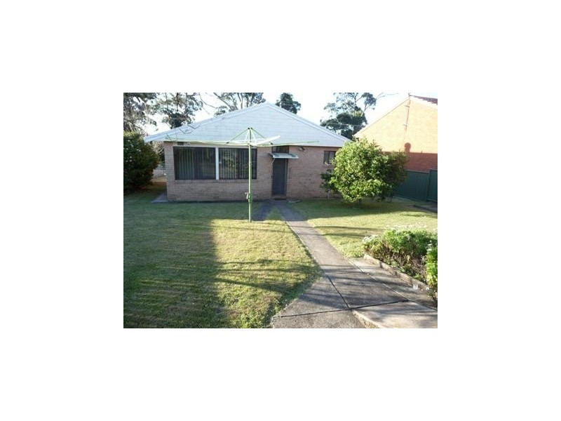 8 Steyne Rd, Saratoga NSW 2251