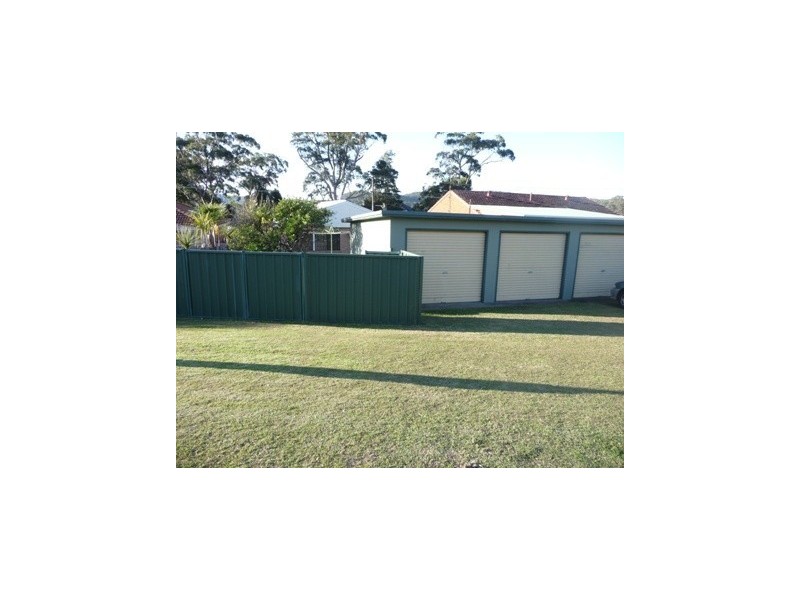 8 Steyne Rd, Saratoga NSW 2251