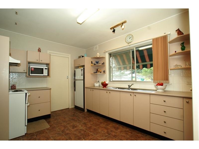 36 Mimosa Ave, Saratoga NSW 2251