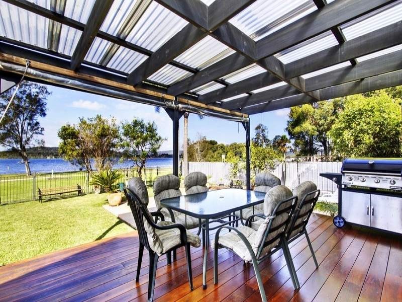 102 Broadwater Dr, Saratoga NSW 2251