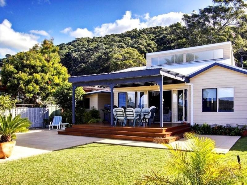 102 Broadwater Dr, Saratoga NSW 2251