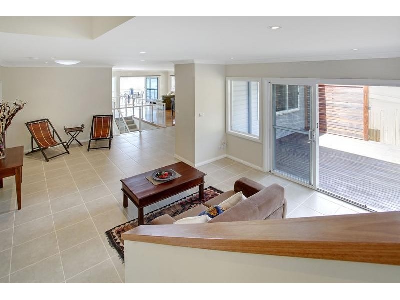 99 Broadwater Dr, Saratoga NSW 2251