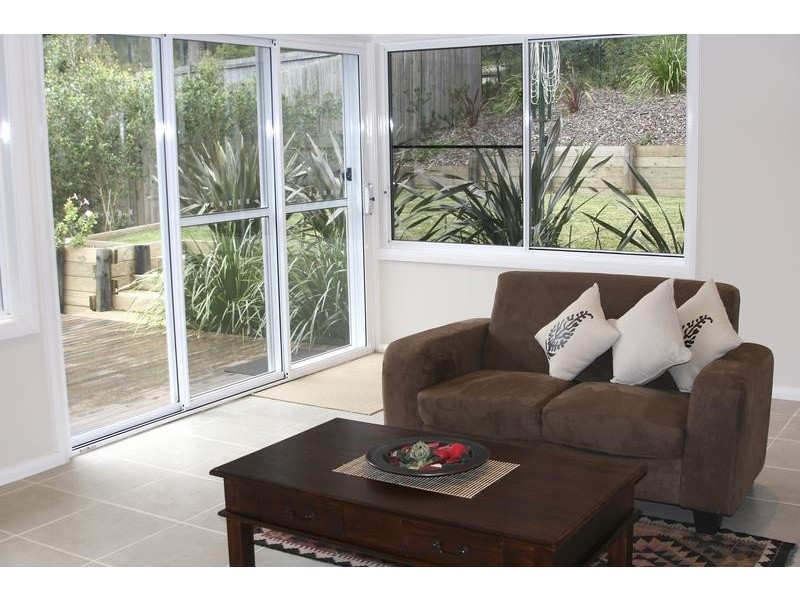 99 Broadwater Dr, Saratoga NSW 2251