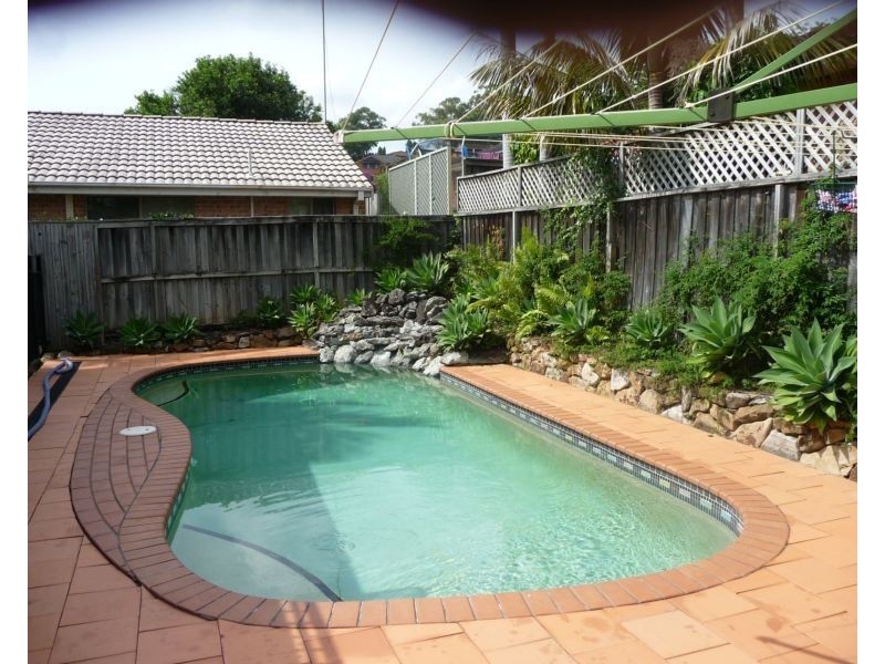 6 Koolang Rd, Green Point NSW 2251