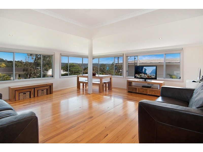 42 Mimosa Ave, Saratoga NSW 2251