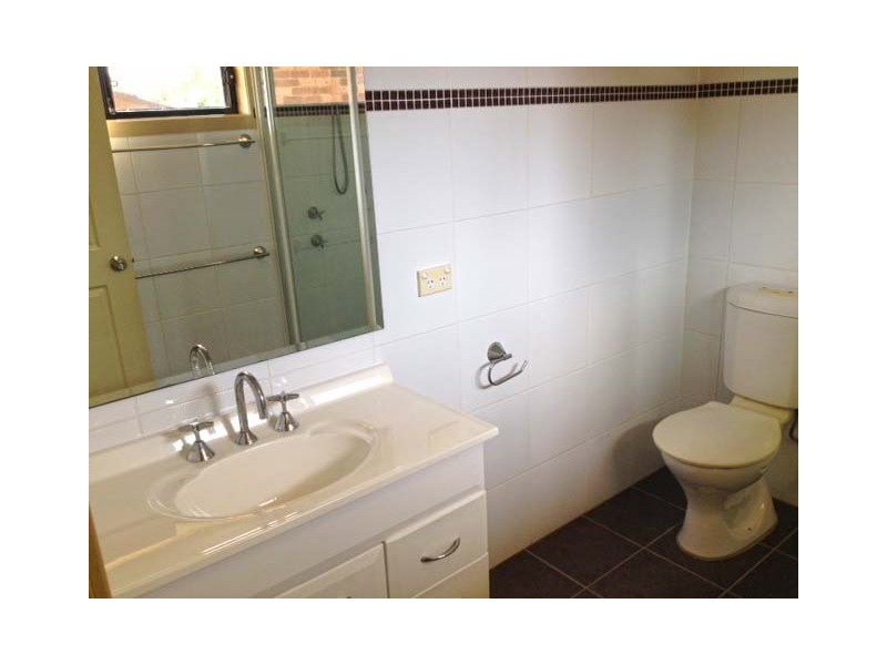 20 Meredith Pl, Green Point NSW 2251