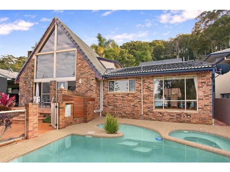 148 Broadwater Dr, Saratoga NSW 2251