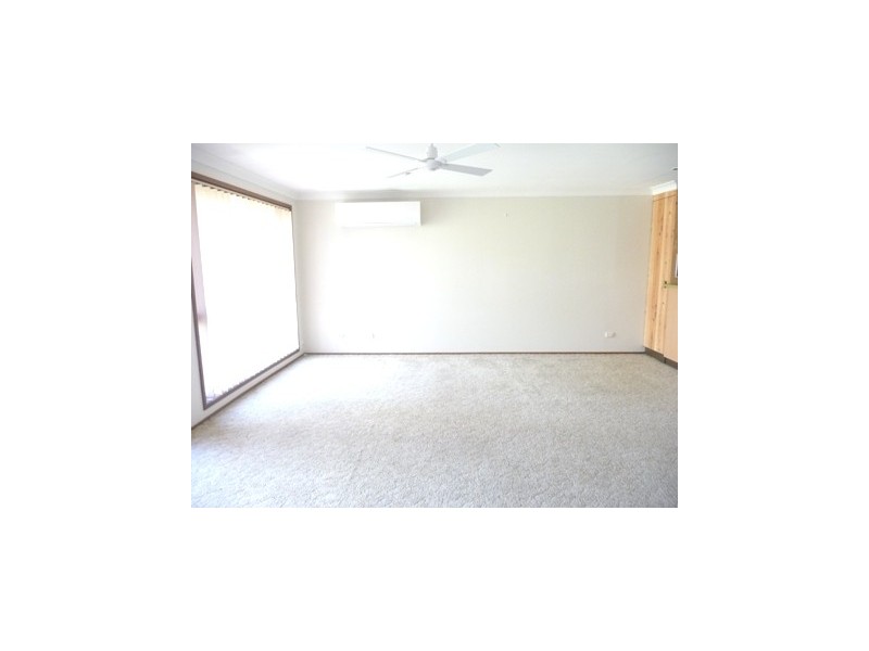 2 Fernview Avenue, Saratoga NSW 2251