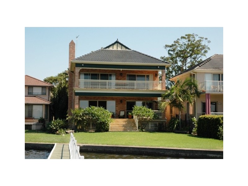 1/7 Steyne Rd, Saratoga NSW 2251