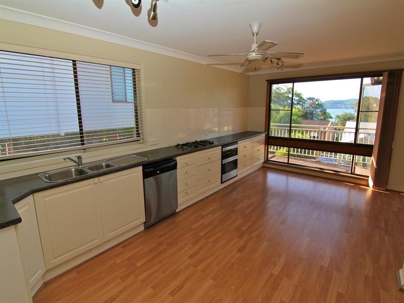 23 View Parade, Saratoga NSW 2251