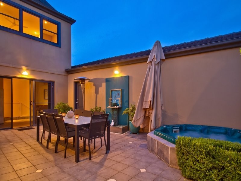 2 Davis Ave, Davistown NSW 2251