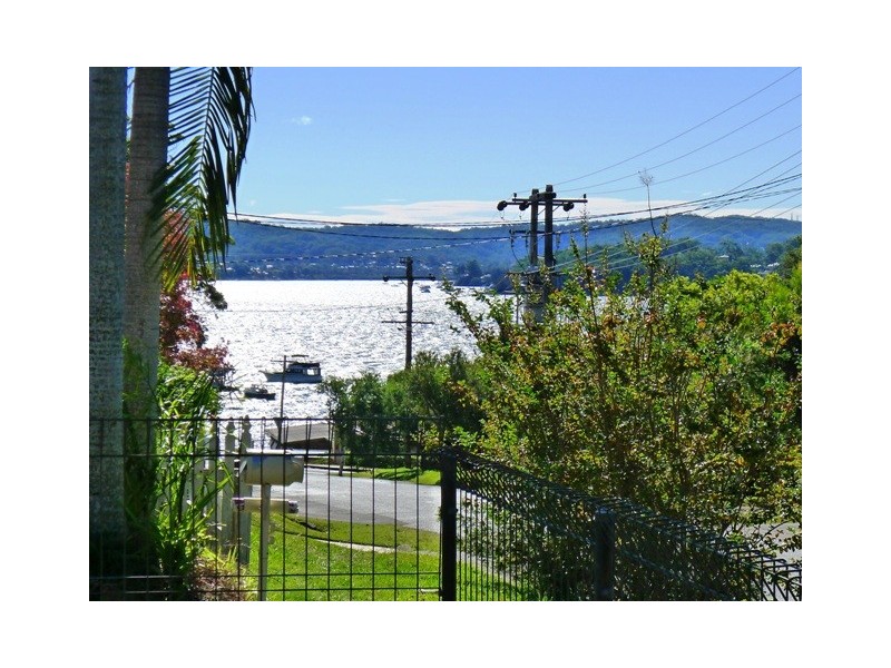 64 View Pde, Saratoga NSW 2251
