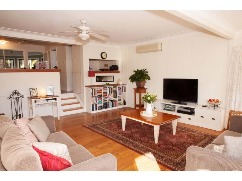 210 Steyne Rd, Saratoga NSW 2251