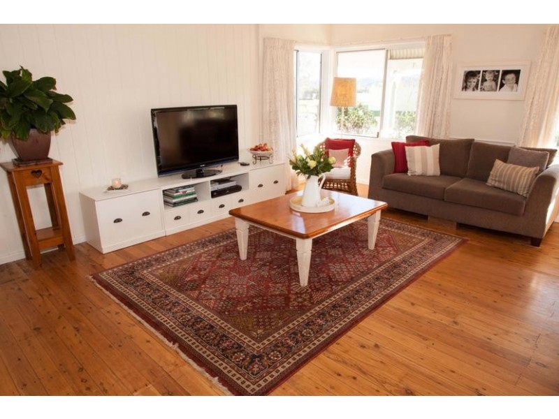210 Steyne Rd, Saratoga NSW 2251