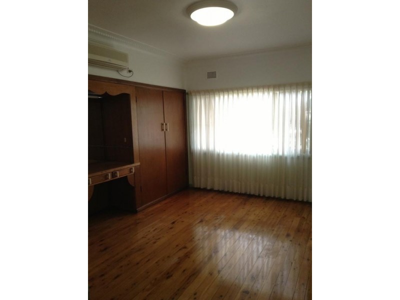 22 Serpentine Rd, Erina Heights NSW 2260
