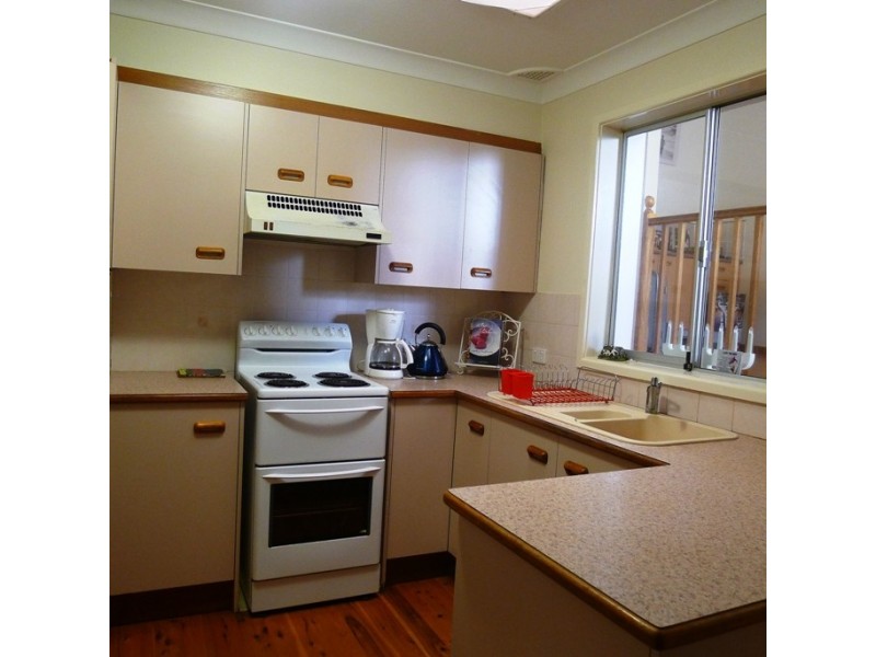 4 Martin Cr, Saratoga NSW 2251