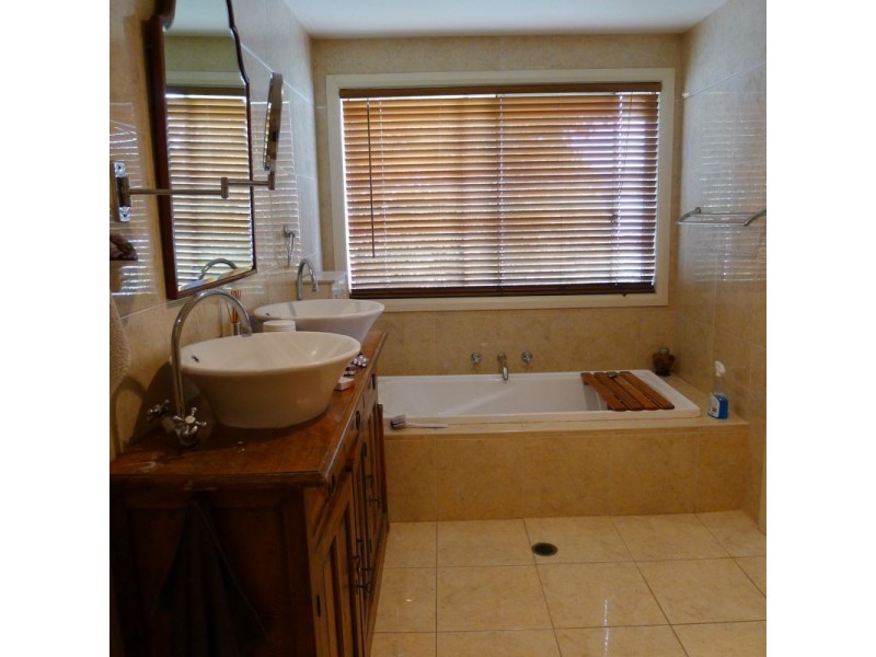 2/167 Steyne Rd, Saratoga NSW 2251