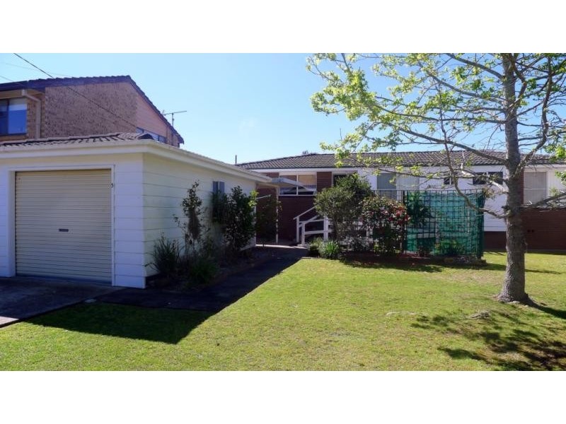 5 Alkoomie Close, Davistown NSW 2251