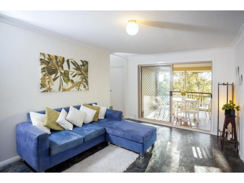 22 Broadwater Dr, Saratoga NSW 2251