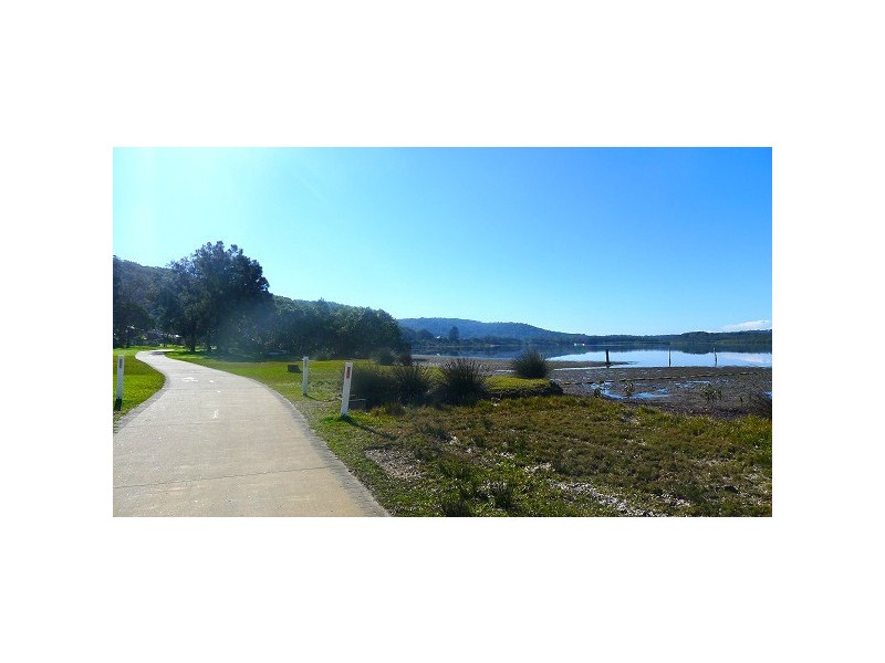 135 Broadwater Drive, Saratoga NSW 2251