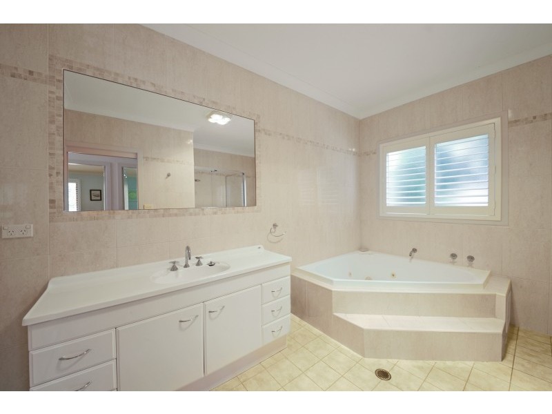 34 Sheffield Drive, Terrigal NSW 2260