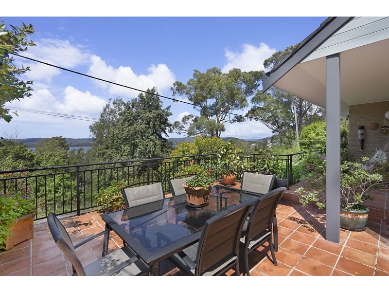 143 Broadwater Dr, Saratoga NSW 2251