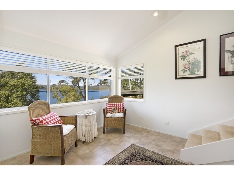 143 Broadwater Dr, Saratoga NSW 2251