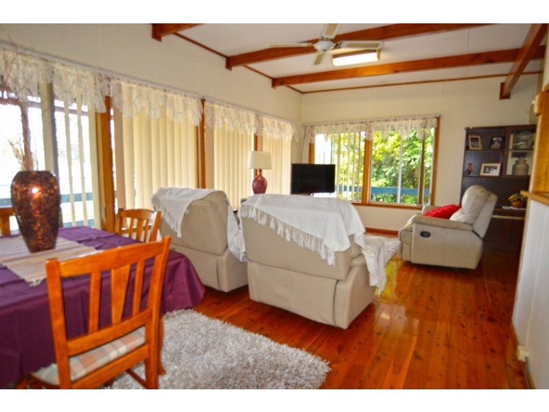 9 Magnolia Ave, Davistown NSW 2251